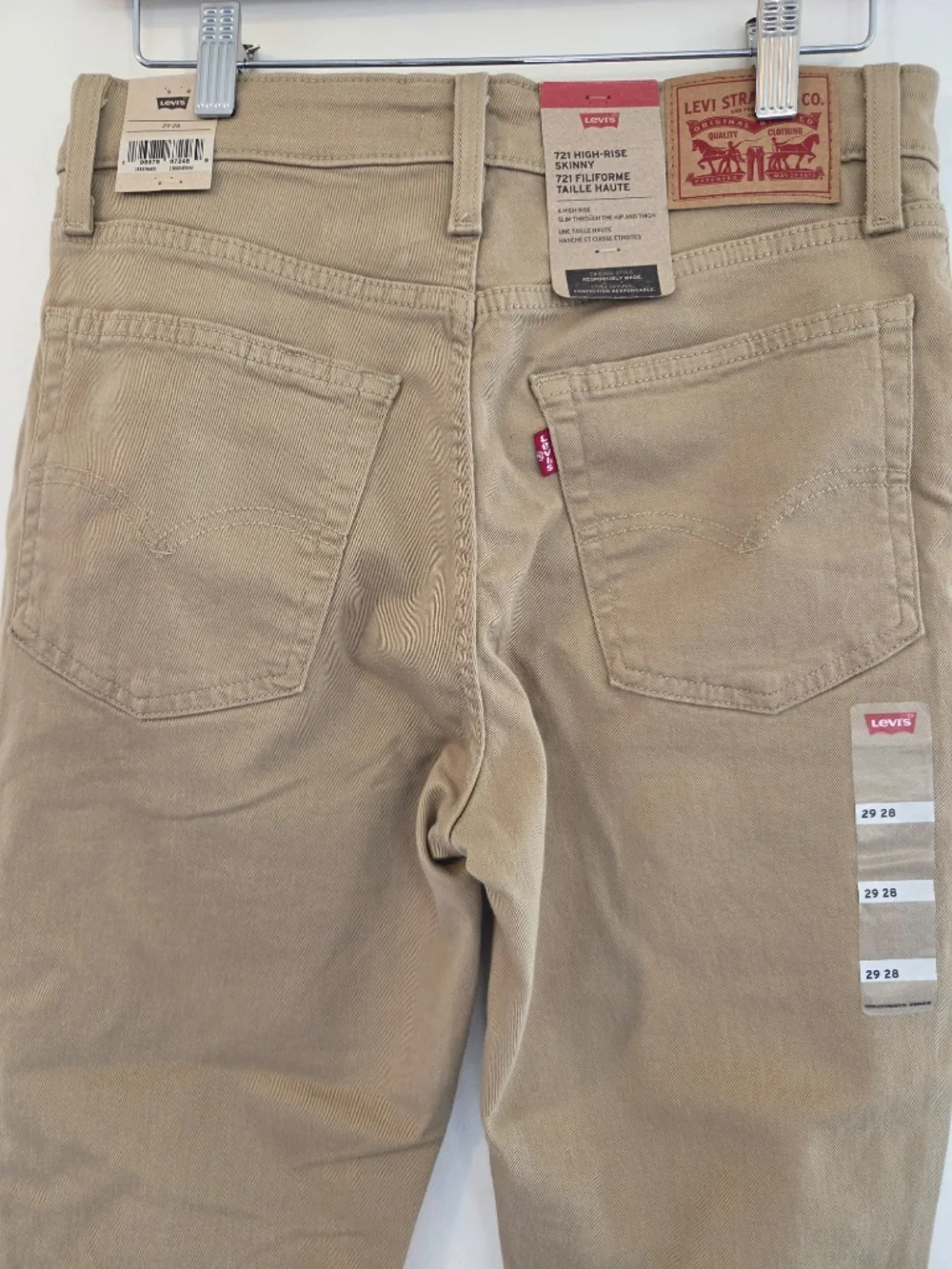 NWT Levi's beige denim/jeans/pants 29/28 women's 721 High Rise Skinny classic - Picture 8 of 9